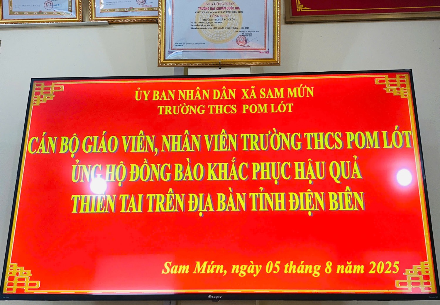 CBGV VÀ NGƯỜI LAO ĐỘNG TRƯỜNG THCS POM LÓT–XÃ SAM MỨN ỦNG HỘ ĐỒNG BÀO KHẮC PHỤC HẬU QUẢ THIÊN TAI  MÙA MƯA LŨ LỤT NĂM 2025. TẠI TỈNH ĐIỆN BIÊN