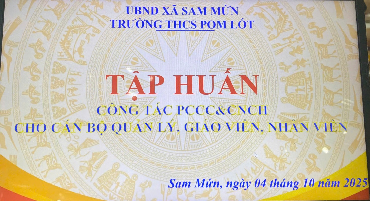 TẬP HUẤN PCCC VÀ CNCH NĂM HỌC 2025-2026